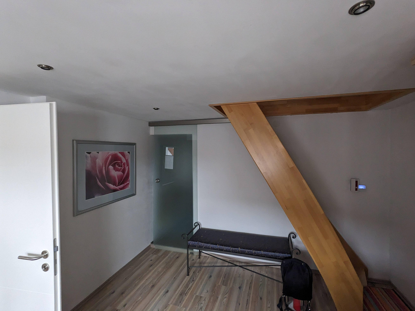 Büro, Blick zum Bad, Aufgang zum DG