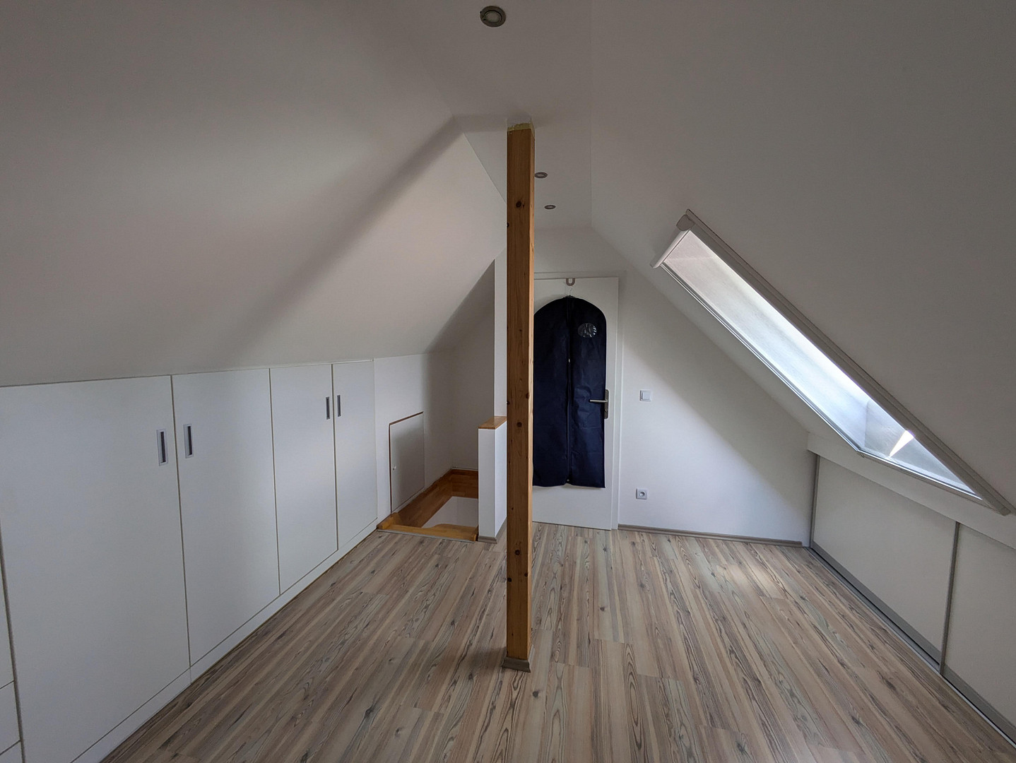 Ankleidezimmer im Dachgeschoss